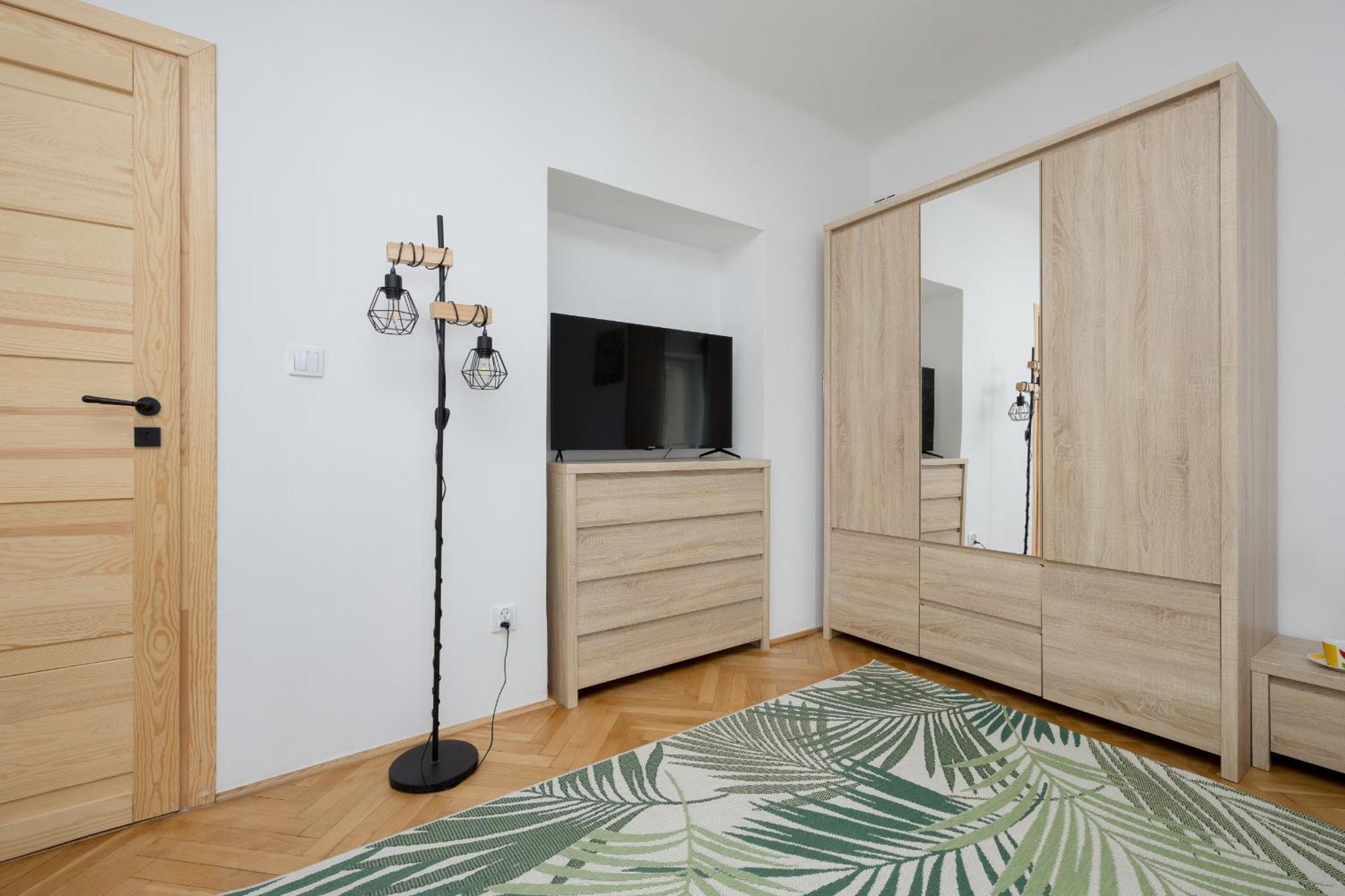 Spacious Apartment For 6 People Near The Old Town By Noclegi Renters Warsaw Luaran gambar